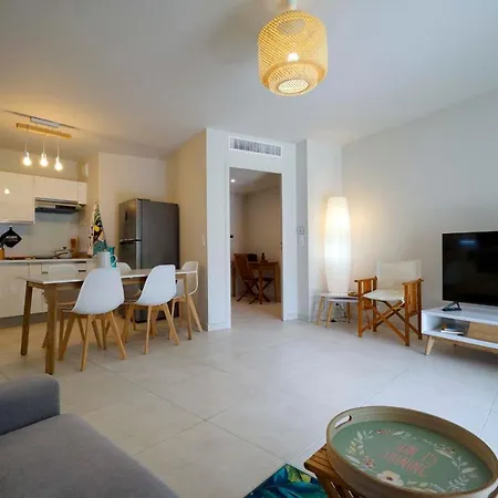 Special Golf Appartement Pour 2 Pers Classe 4 Etoiles Saint-Raphael  Exterior photo